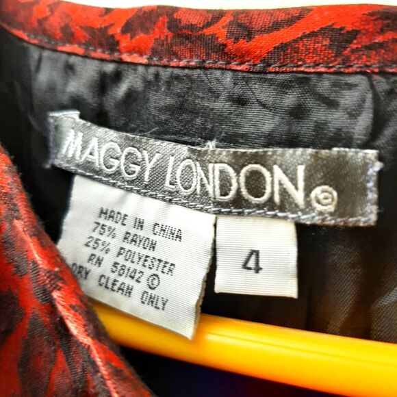 Vintage Maggy London Red Metallic Shine Animal Print Midi Dress - Picture 7 of 7